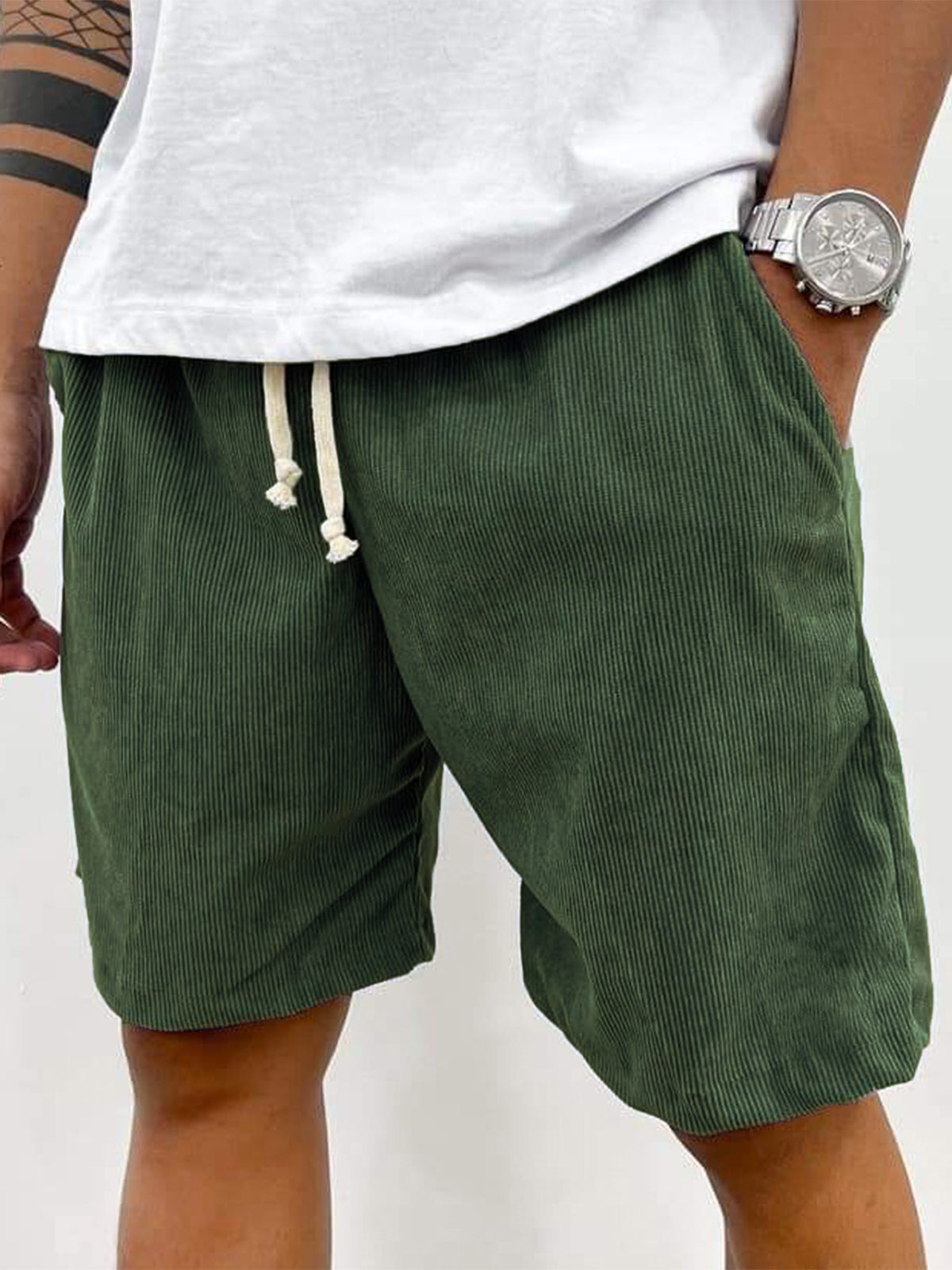 Short extensible en velours côtelé