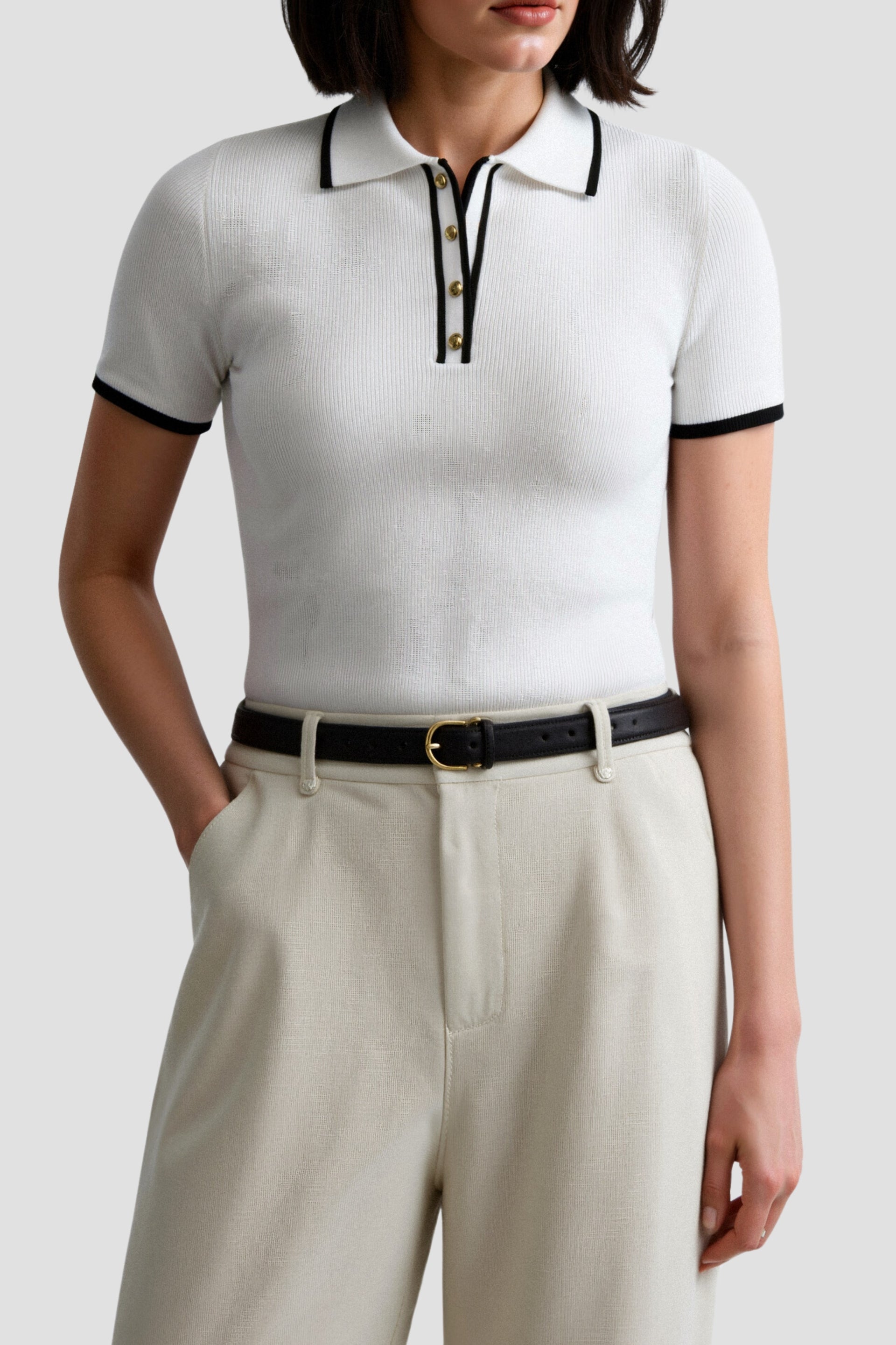 Polo boutonné à bordure élégante contrastée 